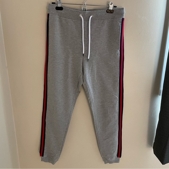 𝅺SPORTSWEAR Unisex 3 Stripe Tapered Drawstring Joggers, Cuffed Ankle - Picture 1 of 11